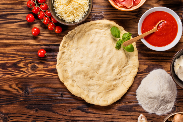 عجينة العشر دقائق للبيتزا مطبخ سيدتي Recipe Cheesy Garlic Bread Pizza Dough Cooking Recipes