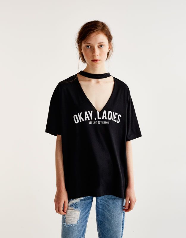 Koszulka Oversize Z Chokerem Okay Ladies Koszulki Odziez Dla Niej Pull Bear Polska