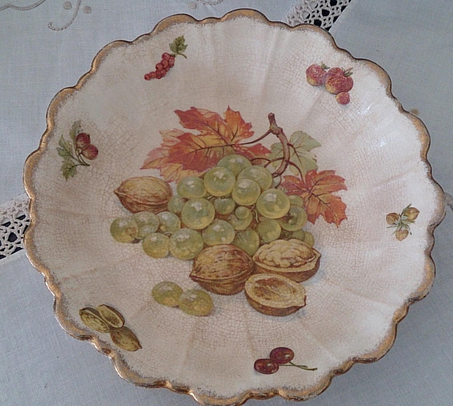 James Kent Old Foley England Vintage Serving Bowl Grapes