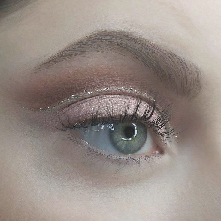 VONDA Strap Rompers #augen #augenmakeup #ausgefallenes #makeup #rose