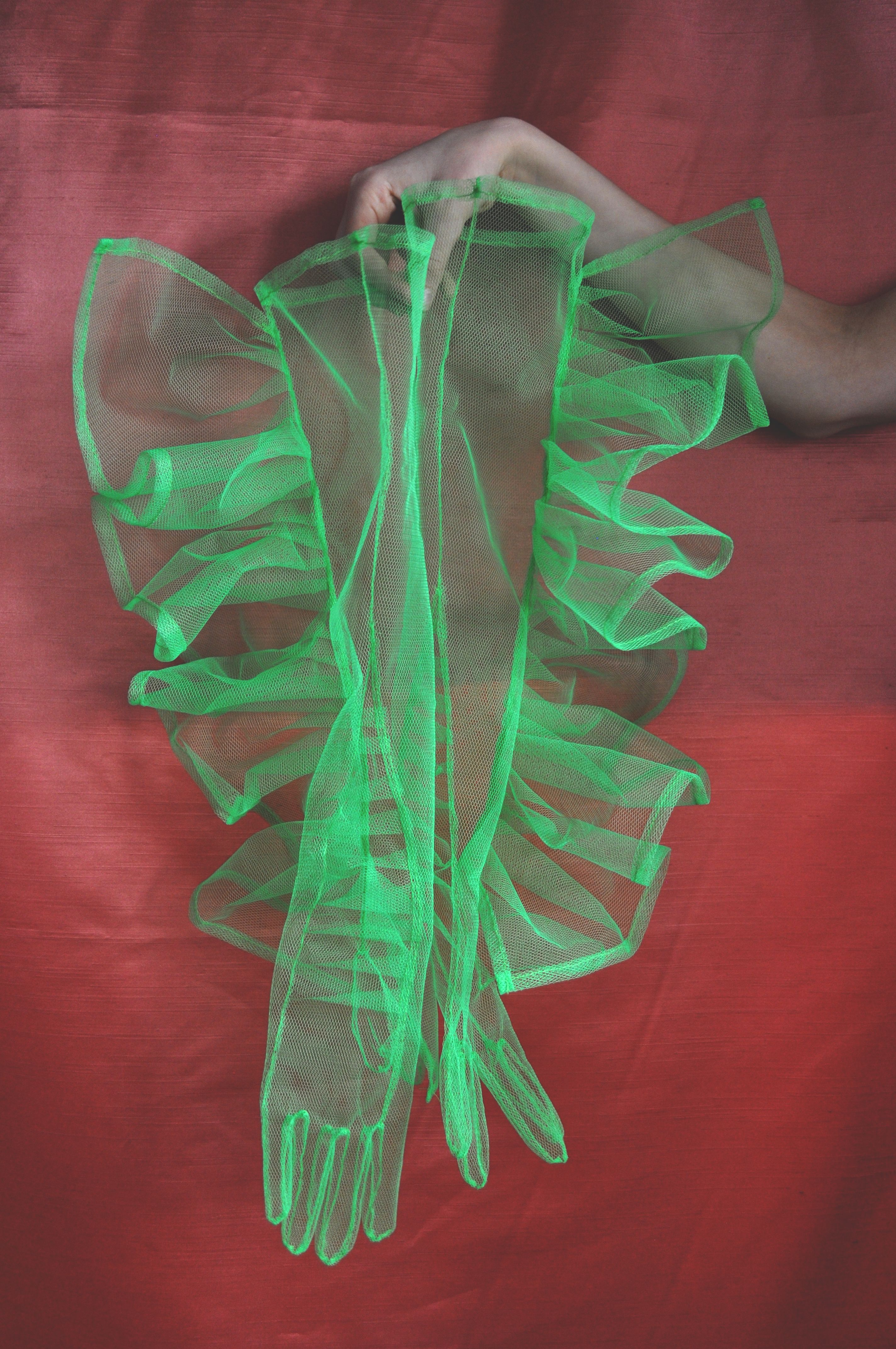 Nylon Dead-Stock Tulle. The base fabric of these gloves is a discontinued Ex-Designer fabric and quantities are limited. Shop T LABEL pieces from the classic Ray Gloves with dramatic ruffles, glove bralettes made from dead-stock fabrics and upcycled, one-of-a-kind beaded styles, reconstructed from damaged vintage garments. Mode Inspo, Mode Inspiration, Mode Outfits, Fashion Outfits, Womens Fashion, Fashion Brand, Fashion Show, Estilo Hippy, Look Girl