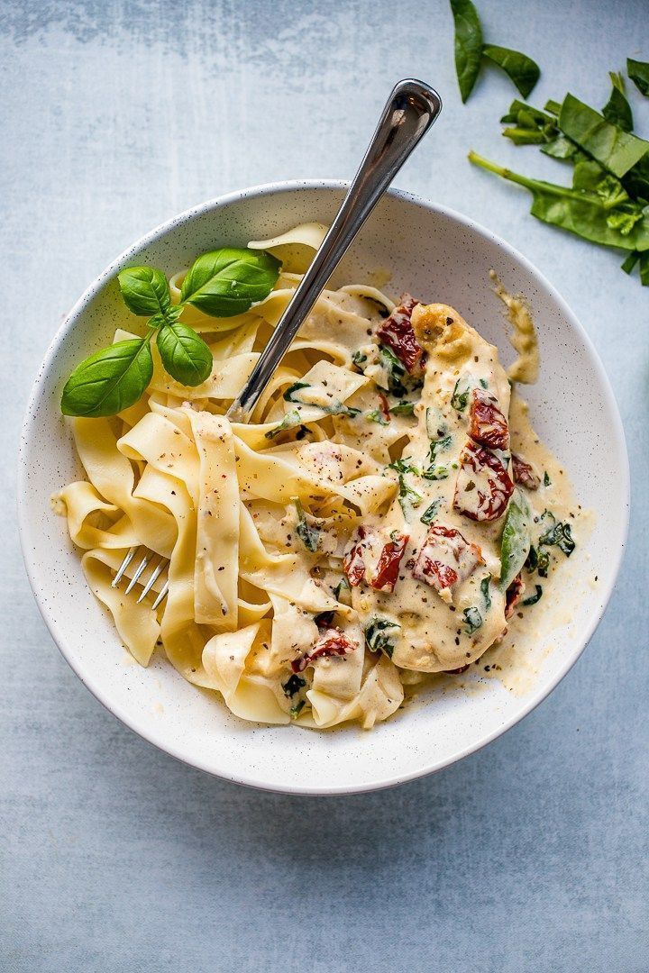 Creamy Tuscan Chicken With Spinach and Sun-Dried Tomatoes