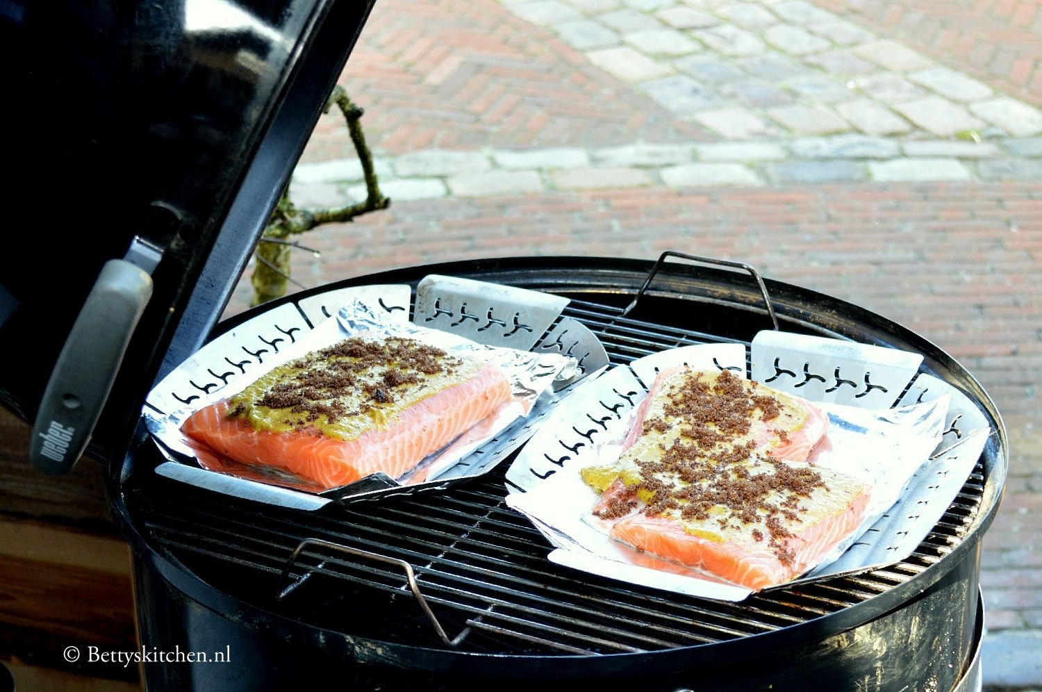 Zalm grillen op de barbecue | Recept | Betty's Kitchen Zalm grillen op de barbecue | Recept | Betty's Kitchen Foodblog
