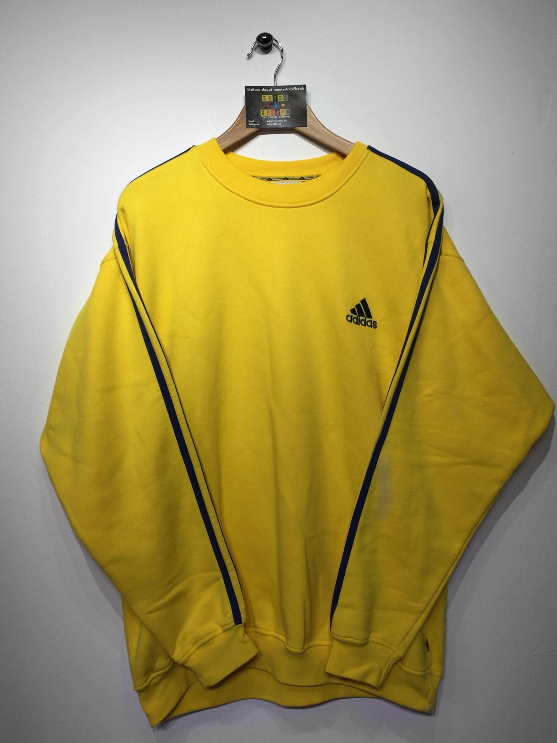 Adidas sweatshirt size XLarge(but Fits oversized) £36 Adidas sweatshirt size XLarge(but Fits oversized) £36