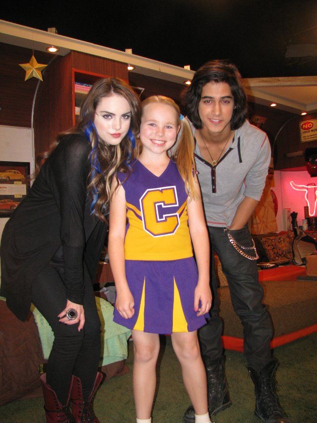 Jade, Beck, & the cheerleader Victorious Nickelodeon, Henry Danger ...