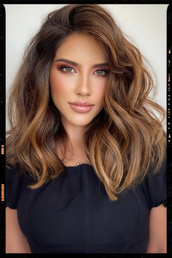 Picture Edited by AirBrush App. Filter: Color - ULT-3. Cute New Hair Color Trends 2022 : Cinnamon Light Caramel. #hair #haircoloridea #blondehair #ombrehair #fashion #inspiration #mediumhair #photoeditor #filter #airbrush #retouch #airbrushfilter Cinnamon Hair, Cinnamon Brown Hair Color, Cinnamon Balayage, Caramel Colored Hair, Short Caramel Hair, Light Caramel Hair, Hair Color And Cut, Hair Color For Brown Skin, Medium Length Hair Styles