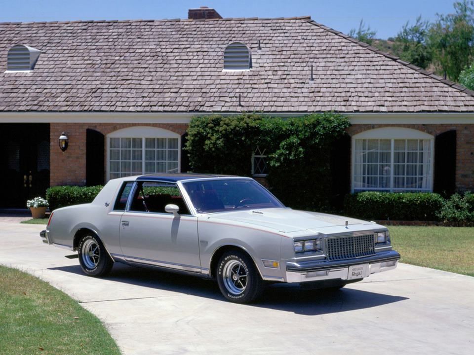 1980 Oldsmobile Omega Brougham Sedan (3XE69) '04.197980