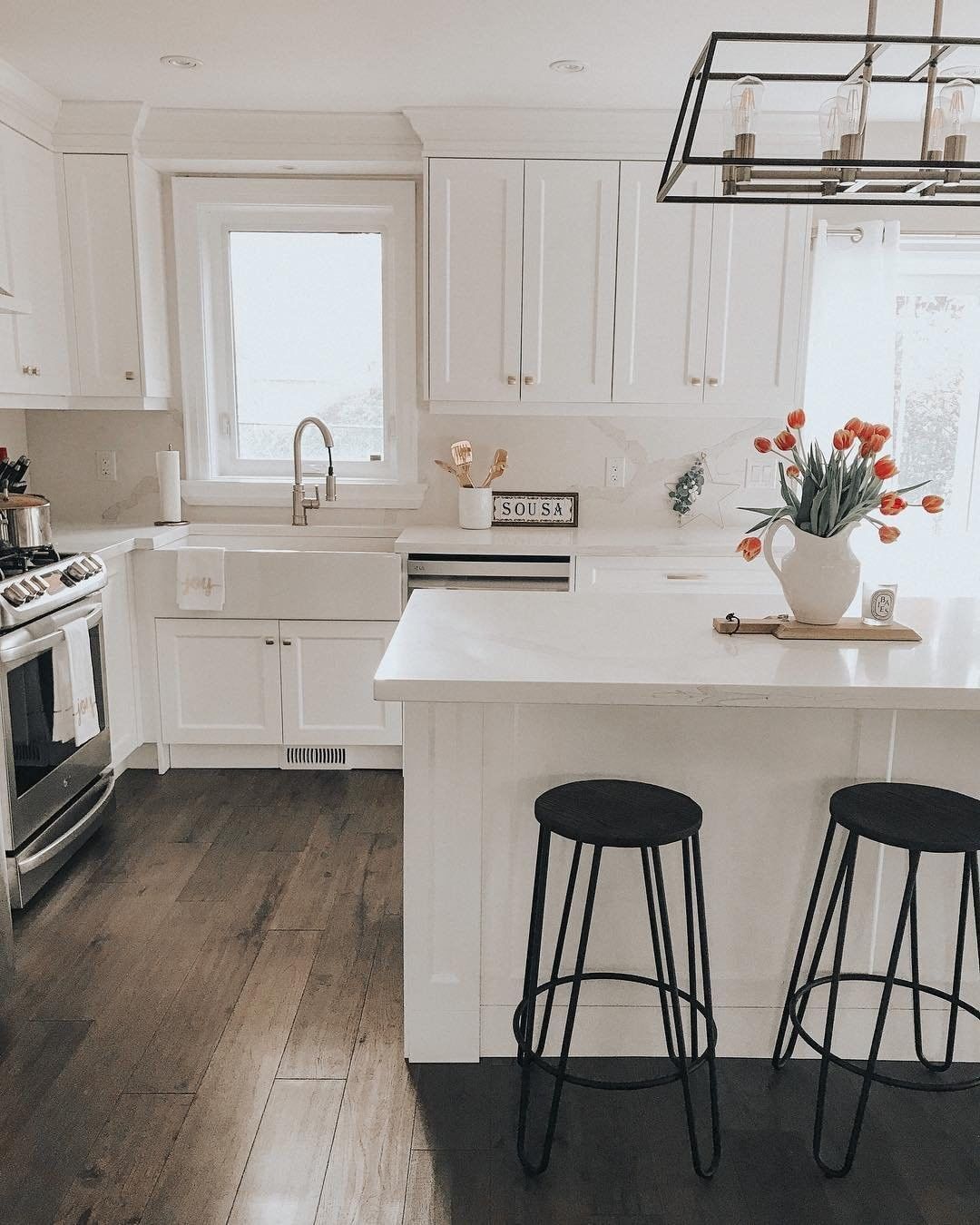 Wayfair Canada On Instagram Black White And Everything Nice Thoughts On Black Barstools In A Whi Home Decor Kitchen Country Kitchen Designs Kitchen Design