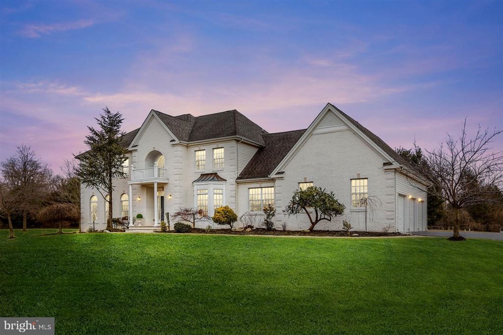 20 DAY LILY CT, BELLE MEAD, NJ 08502 825,000 5 Beds 3 Baths Lot Size