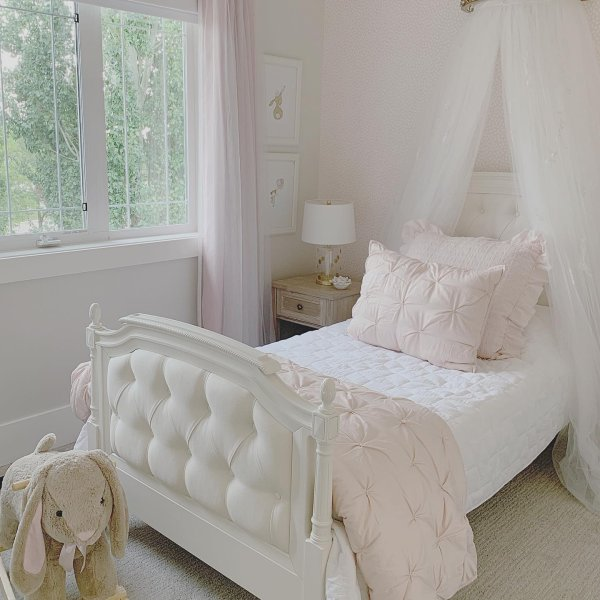 Monique Lhuillier Gold Vine Cornice Sheers In 2021 Pottery Barn Kids Bedrooms Girls Bedroom Big Girl Bedrooms
