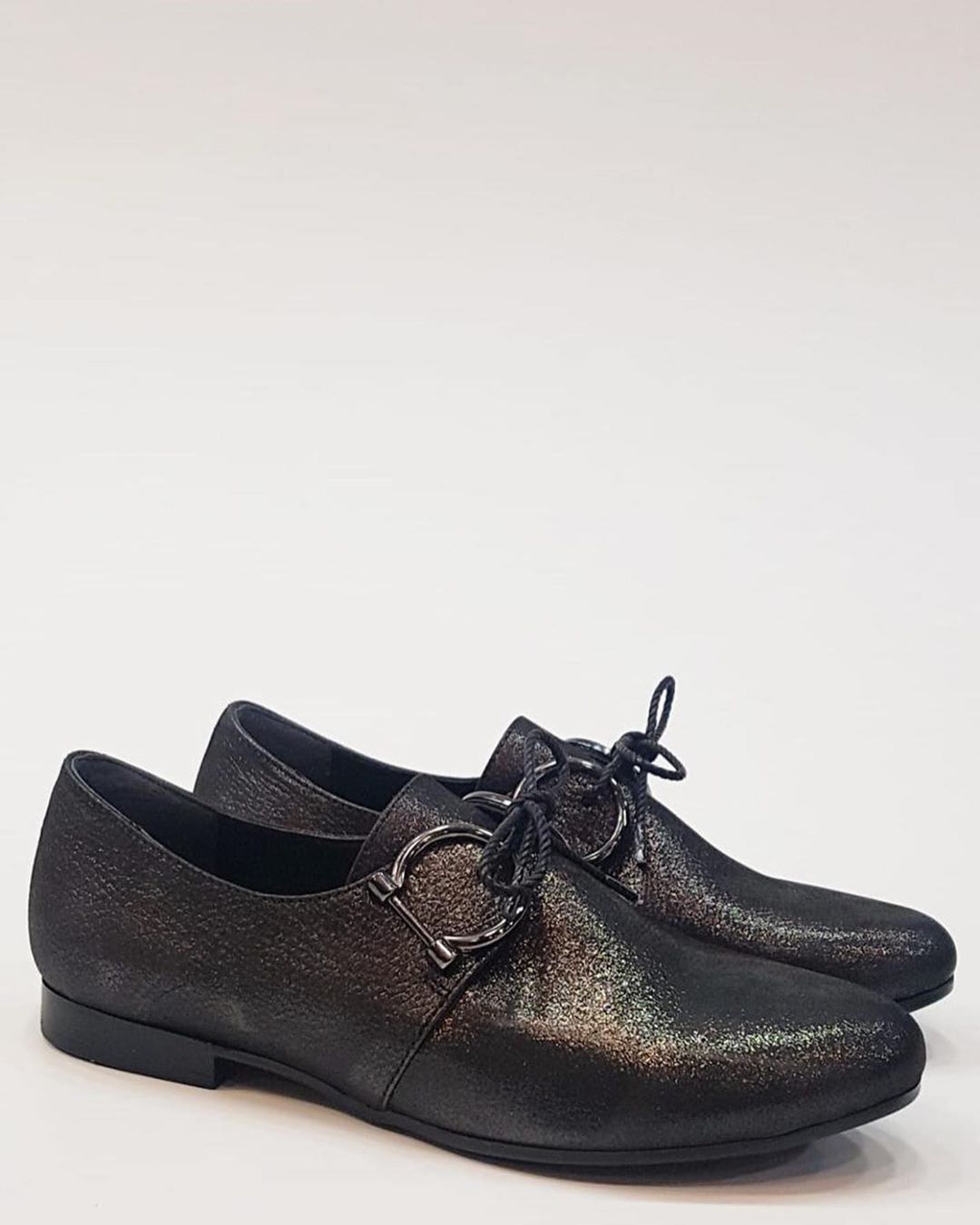 Iletisim Dm Kapida Odeme Imkani 2 5 Is Gunu Icerisinde Teslimat Magaza Istanbul Avcilar Iletisim Dm Kapida Odeme Imkani 2 5 Is Lumberjack Shoes Shoes Loafers