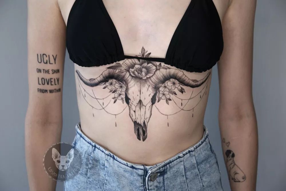 Source Taras Kruk Tattoo Tattoos Tats Tattoolove Tattoo Tattoos Tattooed Art Chest Tattoo Designs Female Circle Tattoos Chest Tattoos For Women