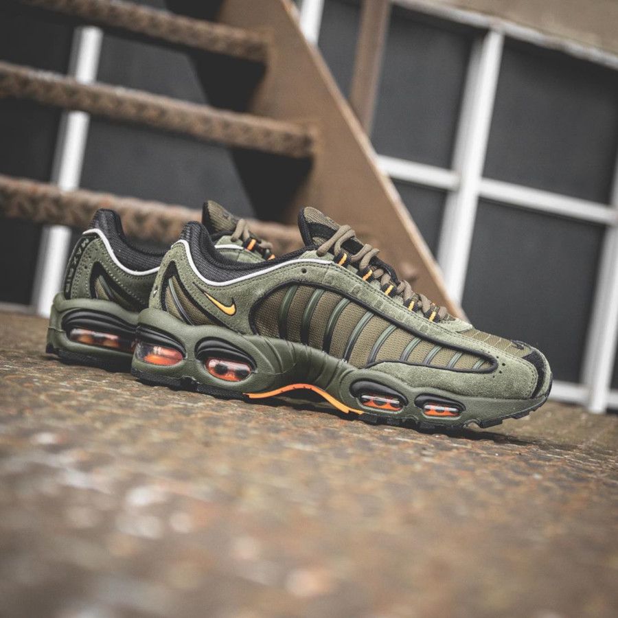 nike air max tailwind rosa e azul nike air max tailwind rosa e azul