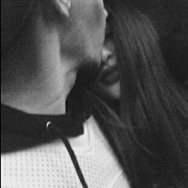 إلتقيت بك عفوت عن العالمين عذرت الغائبين إكتفيت بك ورأيت فيك الناس اجمعين Love Images We Heart It Image