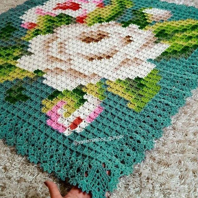Pixel Crochet Blanket, Crochet Bedspread Pattern, Crochet Quilt, Crochet Patterns Free Blanket, Crochet Squares, Granny Square Crochet, Crochet Yarn, Free Crochet, Crochet Blankets