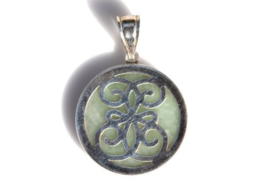 Vintage 925 Sterling Silver & Lucky Green Jadeite Jade Pendant Vintage Sterling Silver, Sterling Silver Pendants, Jewelery, Jewelry Box, Lucky Green, Jade Pendant, Jadeite, Pocket Watch, Medallion