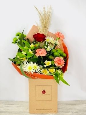 Valentines Day Warming Hearts Handtied. Discover exclusive Valentines Flowers and gifts for delivery or collection in Liverpool. Free mini prosecco with orders over £60 hurry whilst stocks last! Booker Flowers and Gifts, Liverpool Award-winning Florist. Order online for delivery 7 days a week. #valentinesflowers #valentinesday #giftset #valentines #freegift Valentines Flowers, Romantic Flowers, Beautiful Bouquet, Prosecco, Order Online, Valentinesday, Liverpool, Florist, Free Gifts