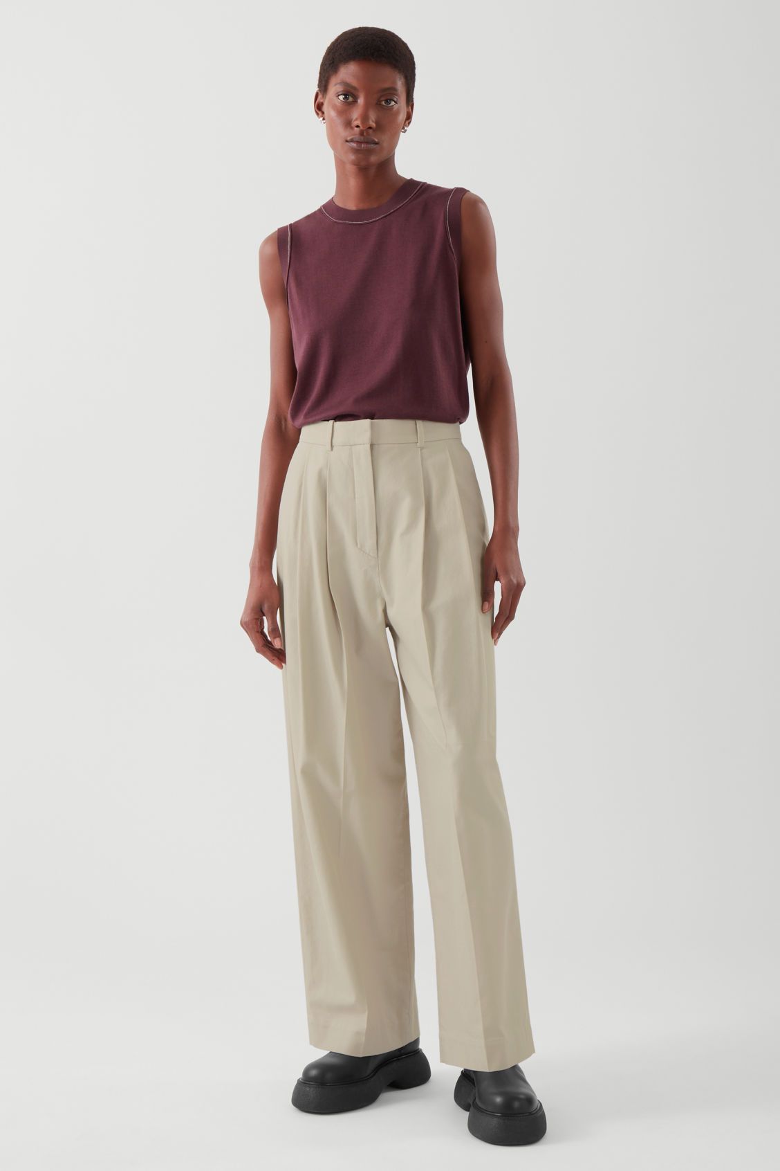 Crafted from cotton with a suiting finish, these wide-leg trousers have been designed to sit on the waist. They are elevated with belt loops, front pleats and centre folds for modern tailored finish.- Front slanted pockets- Back welt pockets- Back darts100% Cotton / Machine wash coldOuter leg length of size EU 36 is 104cm Beige Trousers, Satin Trousers, Wide Leg Trousers, Party Pants, Pantalon Large, Tailored Trousers, Fuchsia, Summer Dresses For Women, Suiting