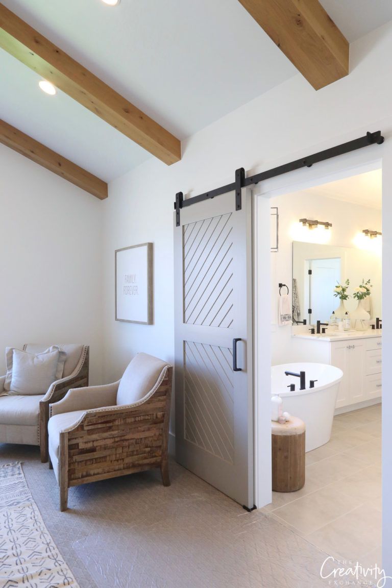 Master bedroom barn sliding door. Diy Home Decor Bedroom For Teens, Diy Bedroom Decor, Bedroom Ideas, Bedroom Furniture, Bedroom And Ensuite Ideas, Bedroom With Bath, Master Bedroom Bathroom, Pink Bedroom, Door Furniture