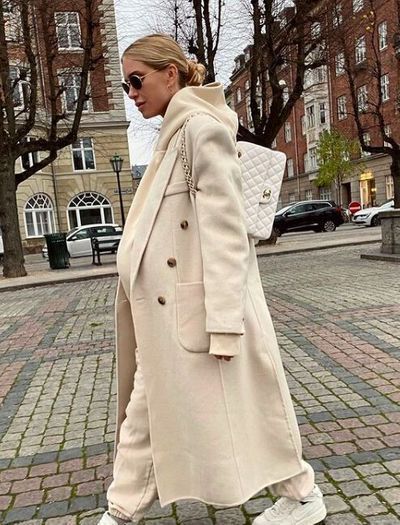 Ces 7 tendances mode pointues de l'hiver 2021 à se procurer chez Zara, Mango et H&M