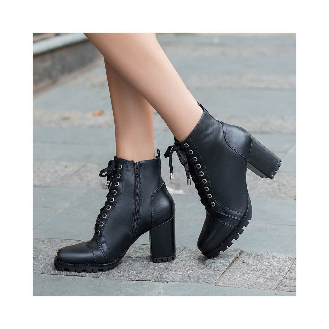 29.6 mil curtidas, 295 comentários - Instagram Oficial da Arezzo (@arezzo) no Instagram: “O coturno é perfeito para criar looks doce… | Womens fashion, Boots, Shoes