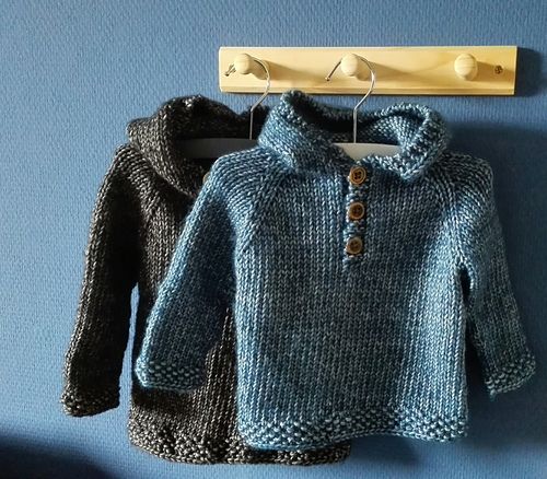 baby hooded jumper