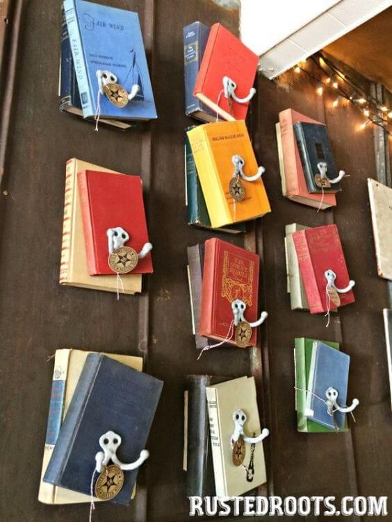 22 Genius Ways To Upcycle Old Books