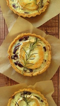 Caramelised Red Onion and Goats Cheese Tarts - Dom Caramelised Red Onion and Goats Cheese Tarts - Dom