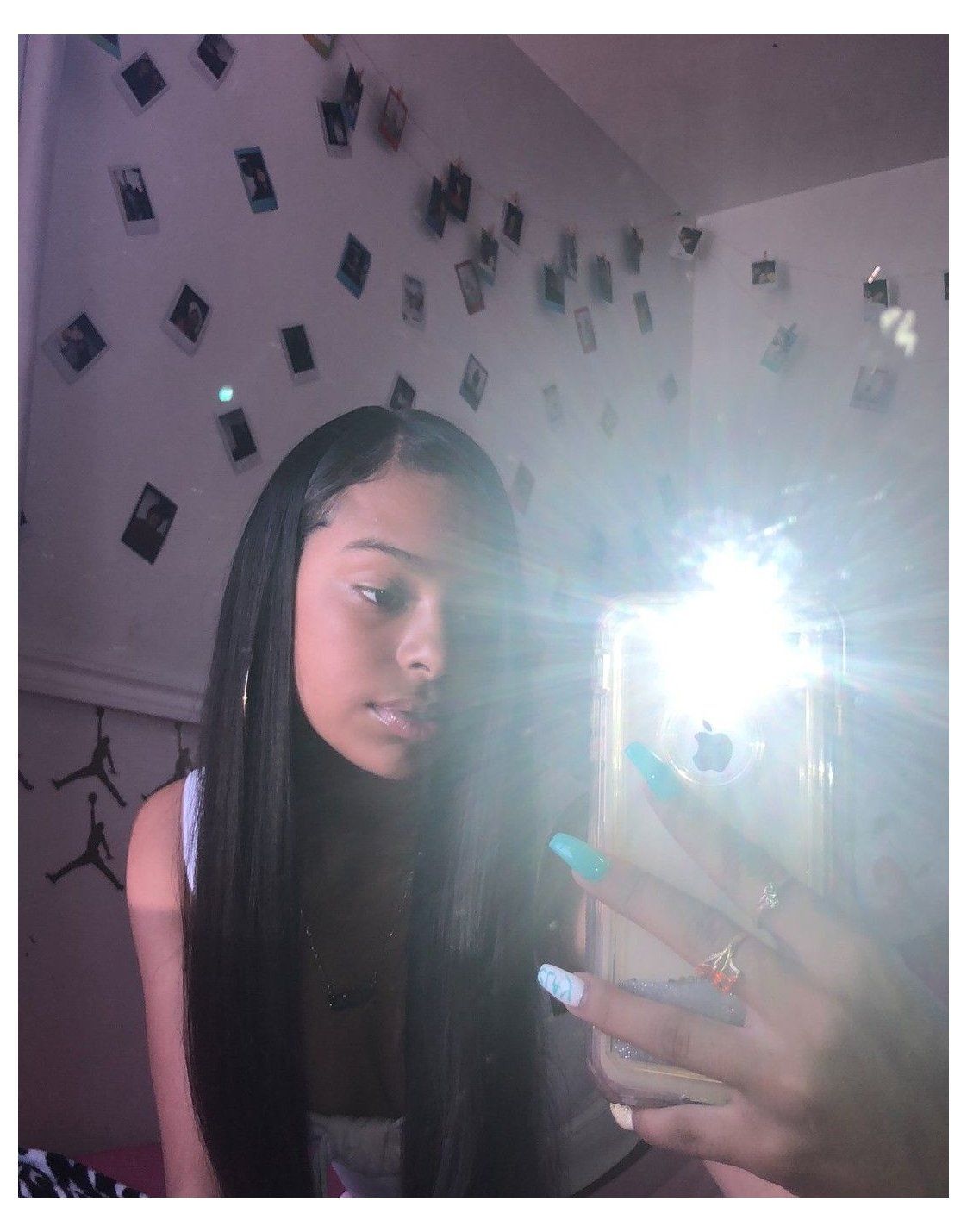 PINTEREST : yagurlfaith ð¦ð #light #skin #girls #mirror #pics | Light