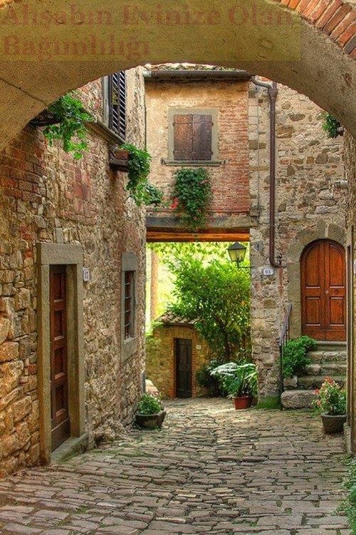 TUSCANY, ITALY should be on everyone's Bucket List! This