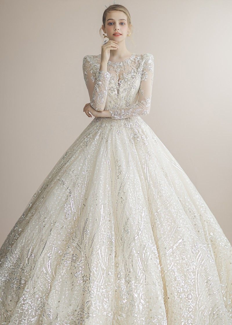 16 Romantic Elegant Wedding Dresses Featuring Feminine Accent and
