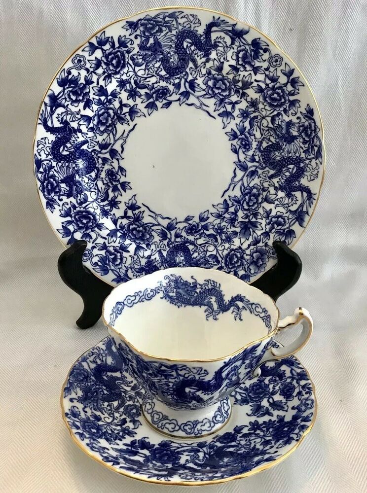 Flawless Gold Edging Tea Cups Tea Cups Vintage Tea Cup Saucer