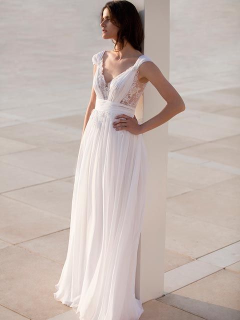 vestido de novia corte imperio escote profundo en v tirantes gruesos