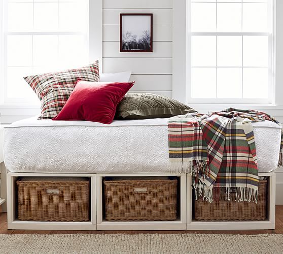 Stratton Daybed With Baskets Antique White Pottery Barn Day Beds Stratton Storage Platform Daybed With Baskets Pottery Barn