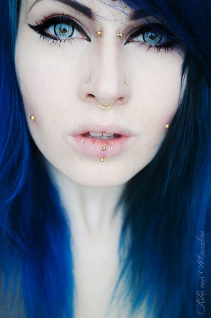 Piercing Mädchen Piercing Mädchen