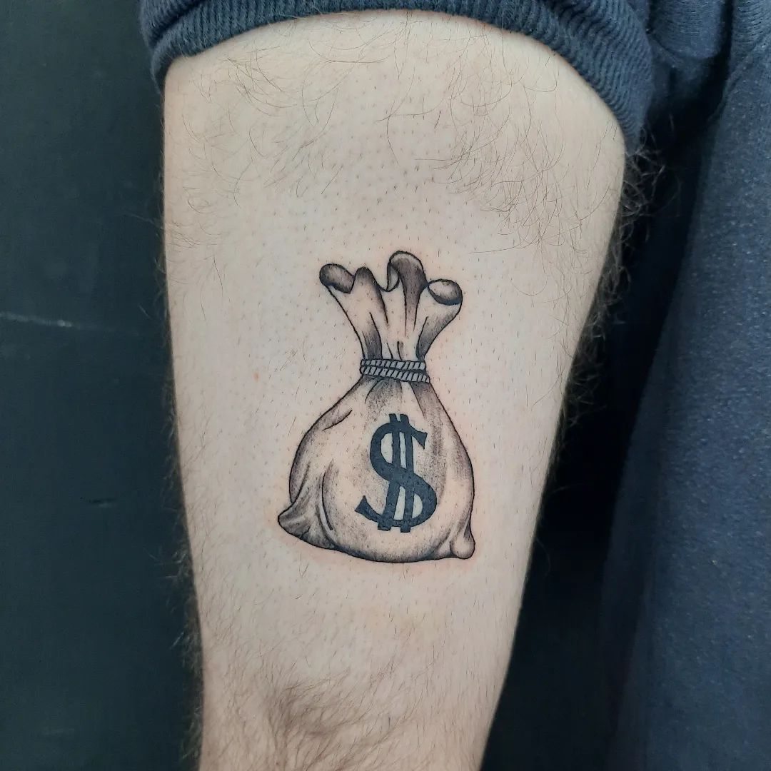 Pin By Tomasz G ra On Aaa Hand Tattoos For Women Money Bag Tattoo pin-by-tomasz-g-ra-on-aaa-hand-tattoos-for-women-money-bag-tattoo
