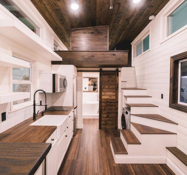 10-Foot Wide Tiny House with Amazing Bathroom by California Tiny House Wohne Im Tiny House, Tyni House, Tiny House Big Living, Best Tiny House, Micro House, Modern Tiny House, Tiny House Interior, Tiny House Plans, Tiny House On Wheels