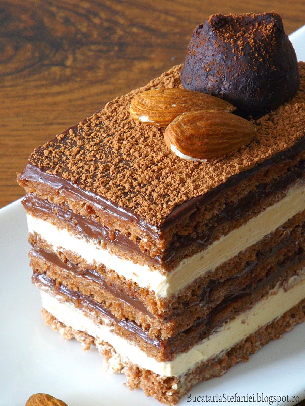 Bucataria Stefaniei: Tort "Opera" Zumbo Desserts, Cake Desserts, Pastry Recipes, Baking Recipes, Easy Cake Recipes, Dessert Recipes, Cake Cookies, Cupcake Cakes, Opera Cake