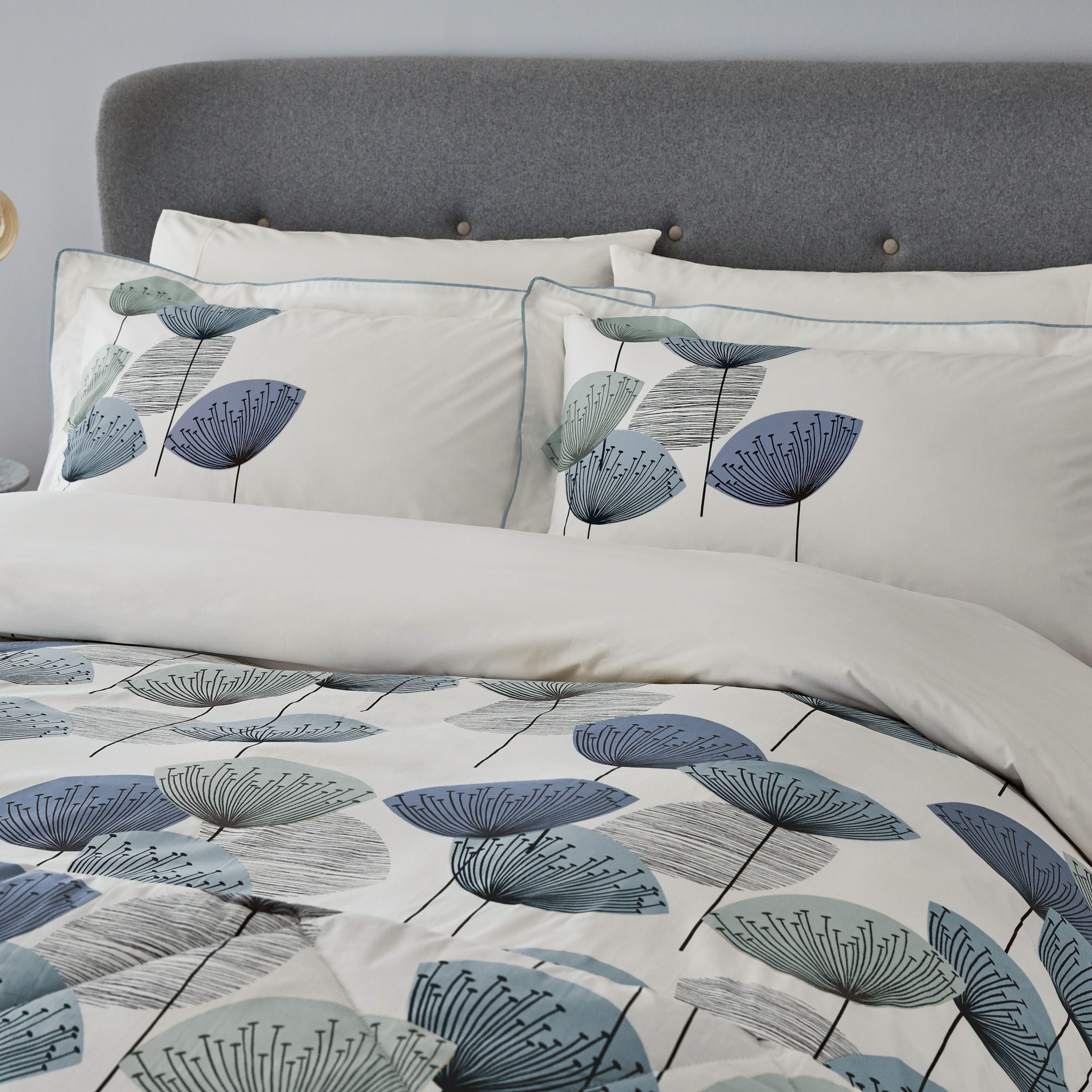 Sanderson Dandelion Clocks Double Duvet Cover Set Blue Dandelion Clocks Double Duvet Cover Set