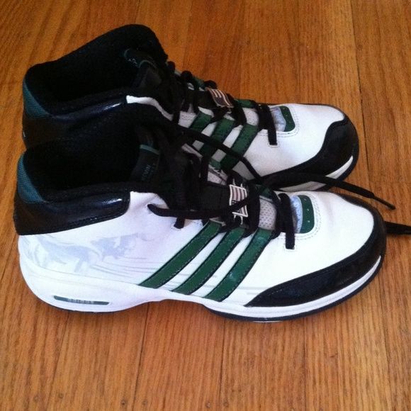 Youth Kevin Garnett Adidas Like new Kevin Garnett Adidas. These are ... Youth Kevin Garnett Adidas Like new Kevin Garnett Adidas. These are very gently used.