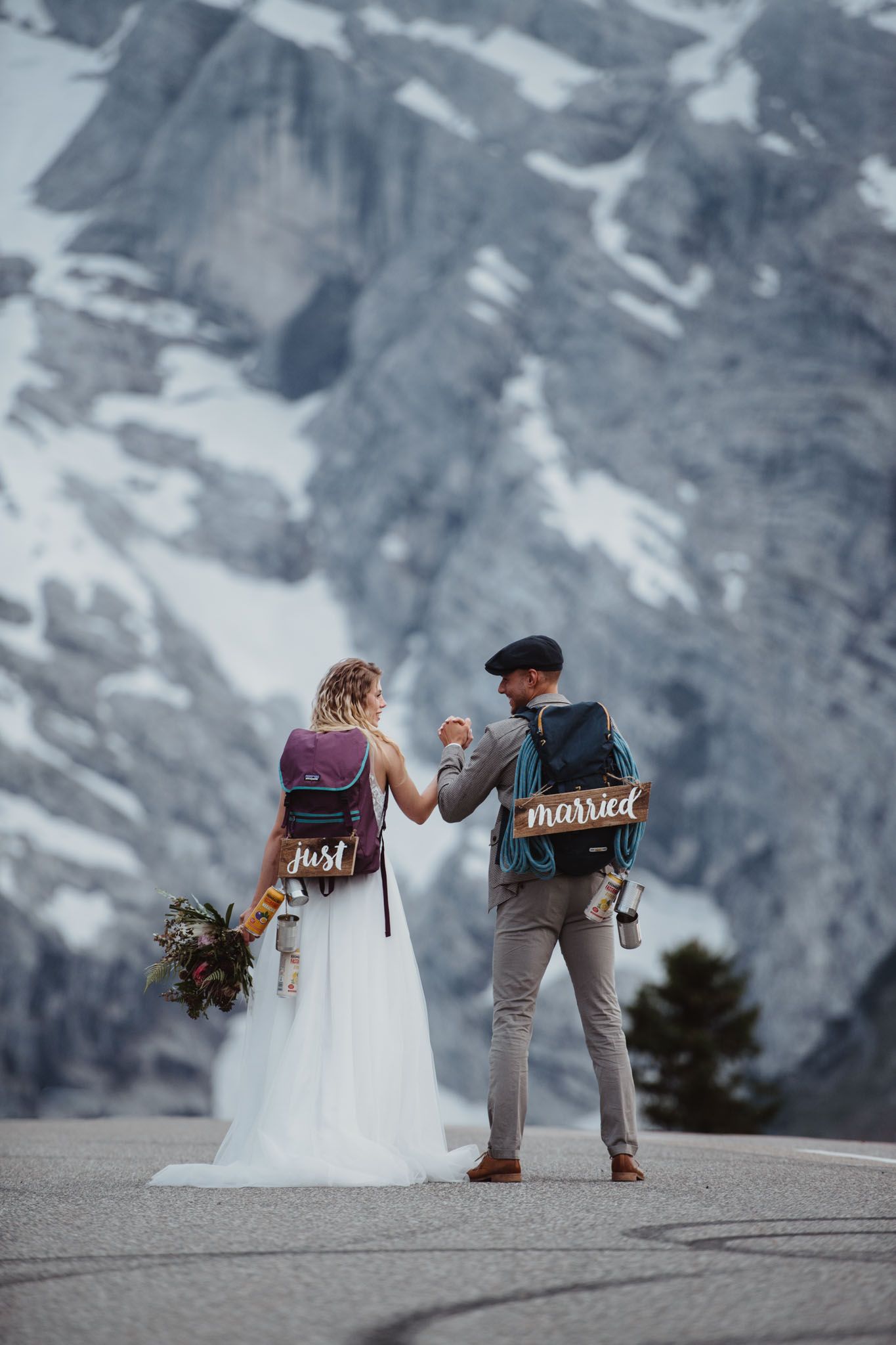 #weddingphotography #salzburgweddingphotography #salzburghochzeitsfotografie #hochzeitsfotografie #destinationwedding #salzburgweddingphotographer #salzburgphotographer #austriaweddingphotographer #weddingphotos #weddinginspiration #wanderlust #wanderlustwedding #mountainwedding #berghochzeit #inspirationwedding #creativwedding #brideandgroom #weddingideas #adventuresession #elopementphotographer #elopement English Style, Salzburg, Mountain Wedding, Just Married, Portrait, Elopement Photographer, Weddingideas, Find Image, Destination Wedding