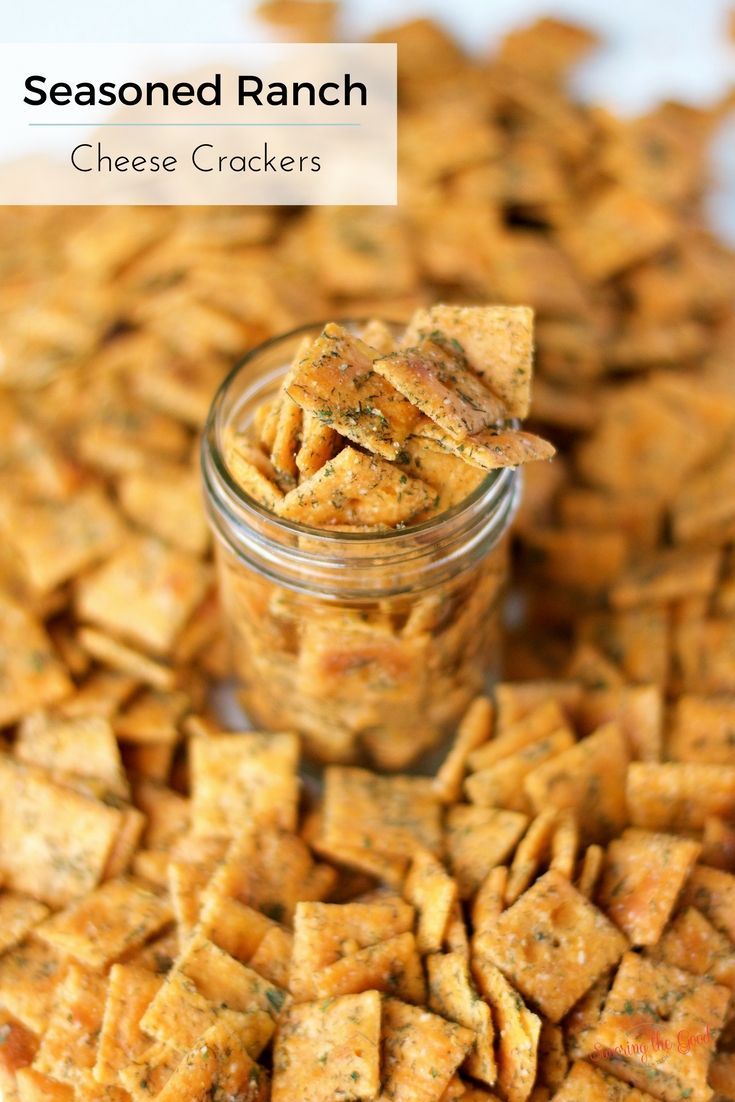 This recipe for ranch crackers are even BETTER than the seasoned ranch oyster cracker recipe we had been using. Why? Because of the cheese crackers. They added one more layer of cheese goodness to the flavors we had already become addicted to. #snacktime #cheesecrackers #seasonedcrackers #ranchcrackers #cheeseits #cheezeits Snack Mix Recipes, Delicious Dinner Recipes, Yummy Appetizers, Appetizer Snacks, Cooking Recipes, Yummy Food, Fall Recipes, Snack Mixes, Yummy Recipes