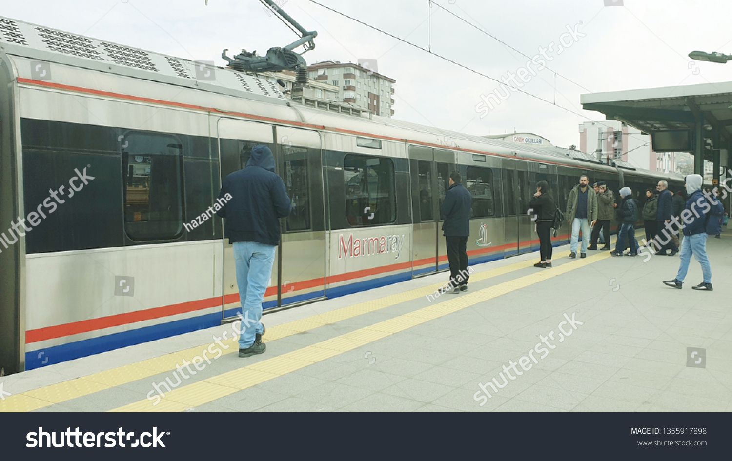 may 01 2019 istanbul u002f turkey pendik marmaray station passengers will get into the train that goes gebze to hal istanbul istanbul turkey stock photos