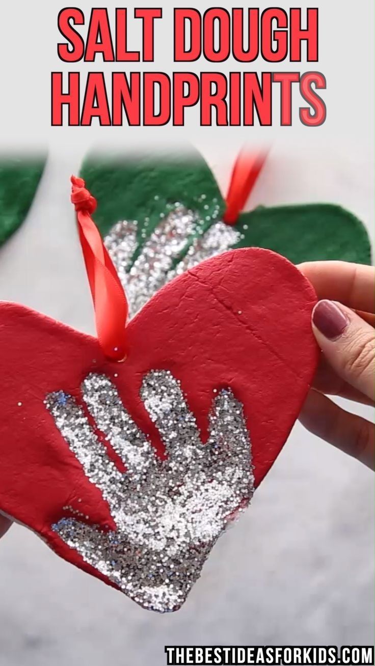 Salzteig Handprint Ornament