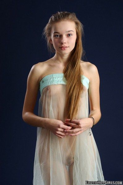 Amateur pics nude girl petticoat fucking