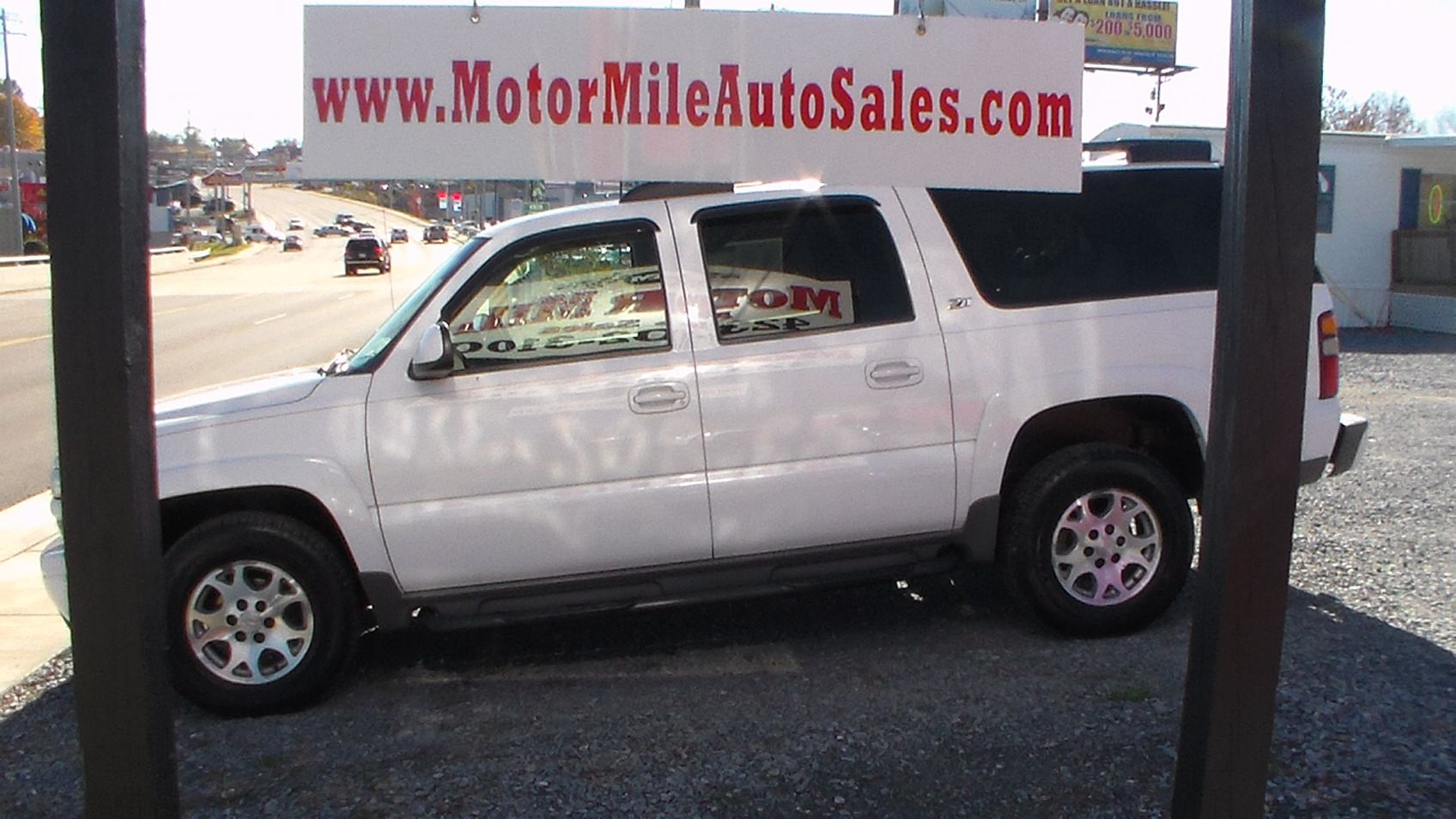 This Chevrolet Suburban has a powerful 5.3L V8 Engine, runs and drives