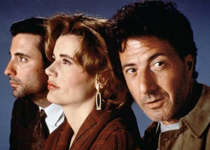 Hero is a 1992 American comedy-drama film directed by Stephen Frears