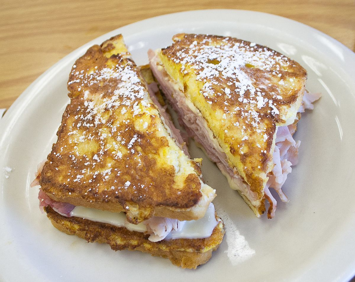 Monte Cristo Sandwich Wikipedia Montecristosandwich Monte Cristo Sandwich Wikipedia Montecri Monte Cristo Sandwich Delicious Sandwiches Dinner Sandwiches