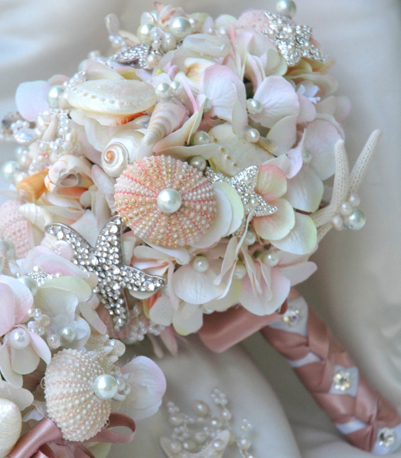 Pretty Perfect Brooch Bouquets Pinterest Seashell Bouquet Seashell Bouquet
