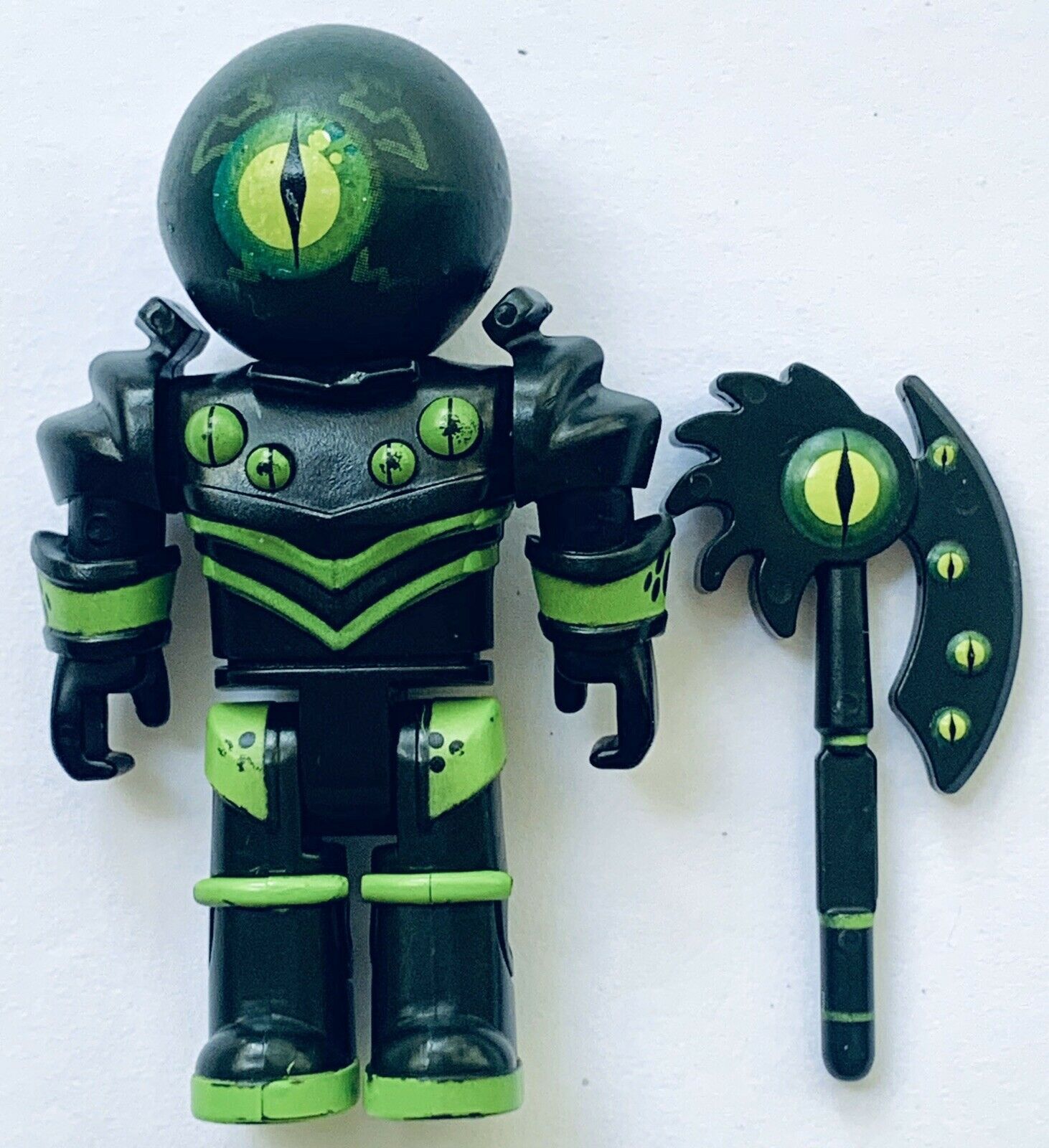 Roblox The Overseer Eye Action Figure Minifigure Jazwares No Code Fig Only In 2020 Roblox Game Codes Mini Figures - overseer roblox